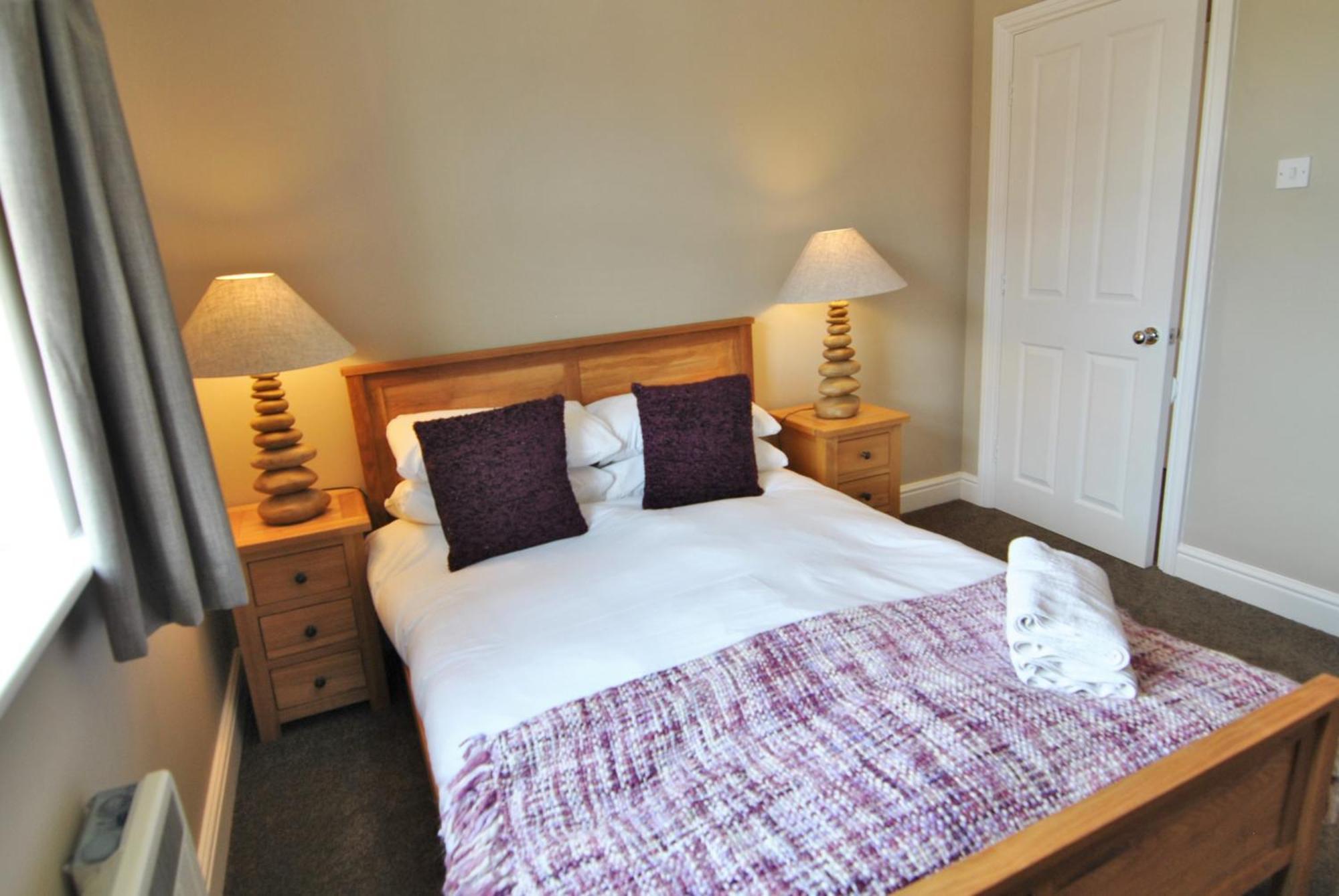Lord Raglan House Apartments 2Br With Parking Windsor Zewnętrze zdjęcie